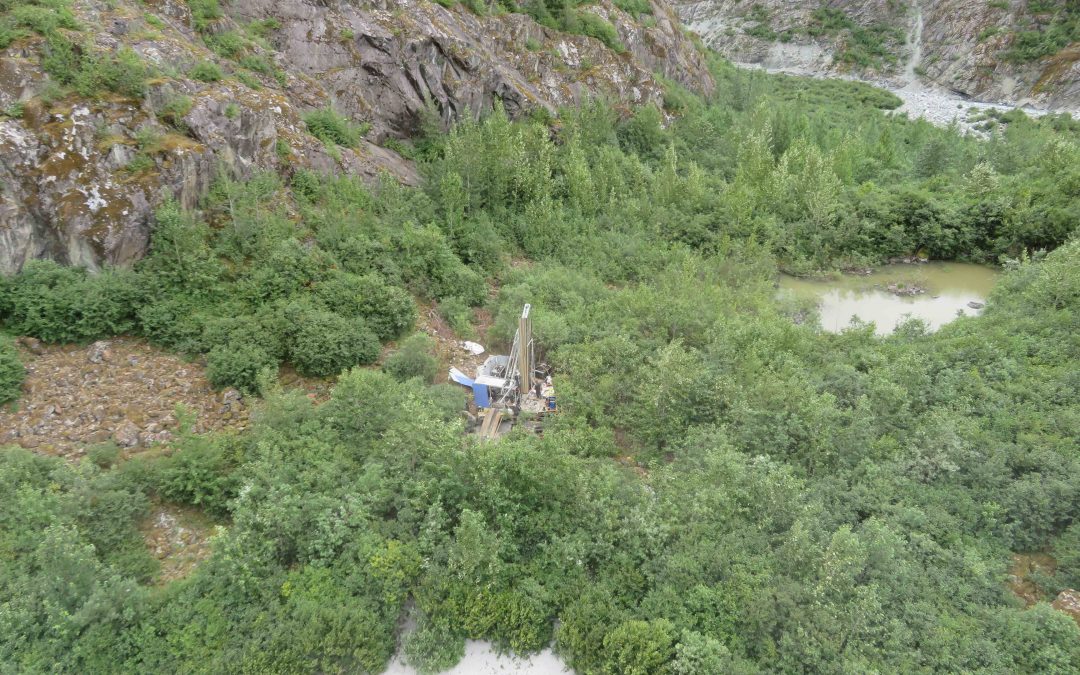 Grande Portage mit 2 Bohrgeräten in Alaska